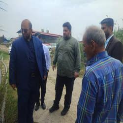 بازدید سرزده جناب آقای ابوالقاسم قاسمی بخشدار محترم بخش گیلخوران،مهندس عبدالله پور ریاست صمت و مهندس عرب ریاست محیط زیست شهرستان از شهرک صنعتی جویبار و بررسی مشکلات کشاورزان بابت خروجی آب تصفیه خانه و همچنین پیگیری مشکل تصفیه خانه شهرک صنعتی جویبار.
